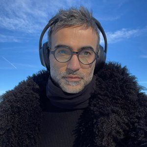 Meet your Posher, Pedram